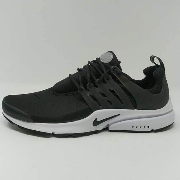 nike air presto essential black white
